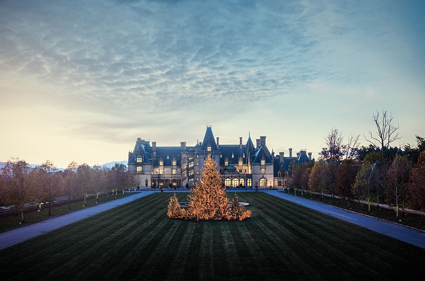candlelight christmas evenings biltmore the biltmore estate christmas